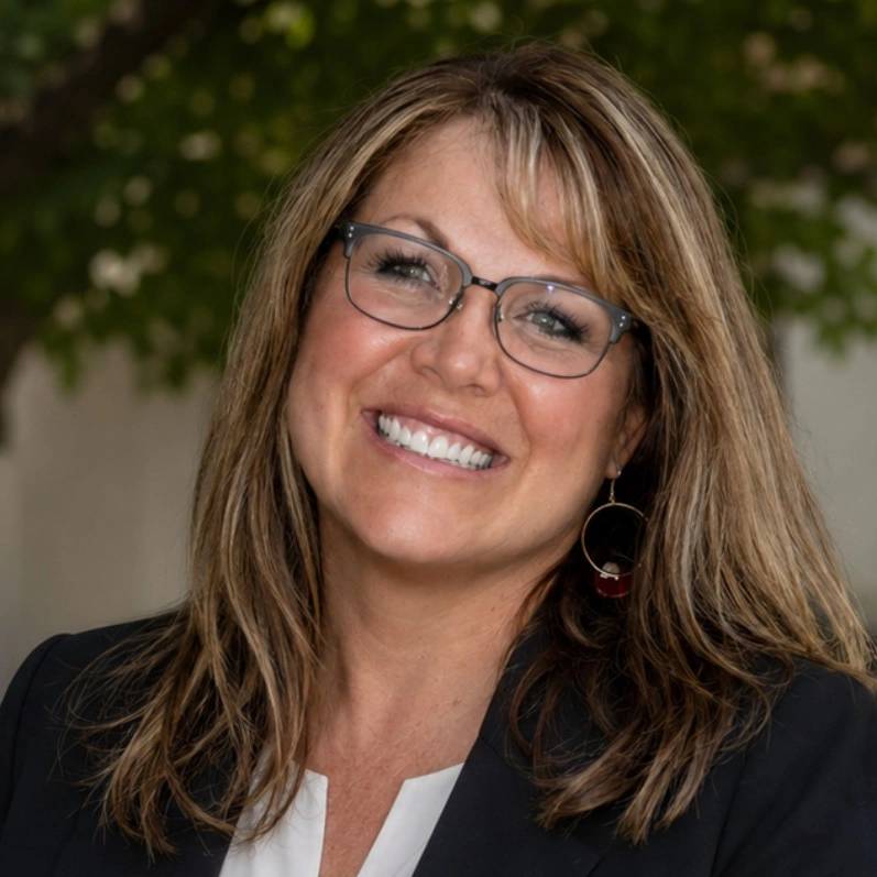 Debi Curry